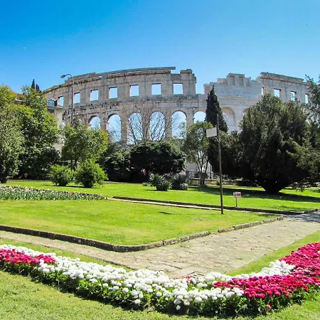 Apartman In - Istrien 11022 Póla